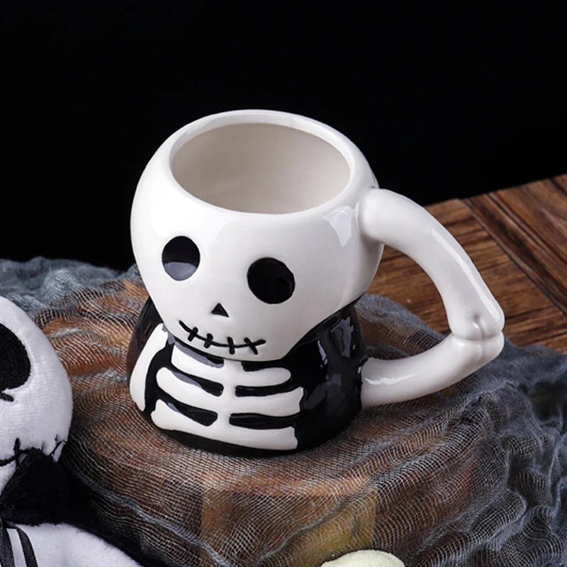 7.8oz Novelty 3D Skull Design Eco Friendly Kaolin Ceramic Coffee Mug Ideal for Halloween Gift Adds Spooky Touch to Your Holiday